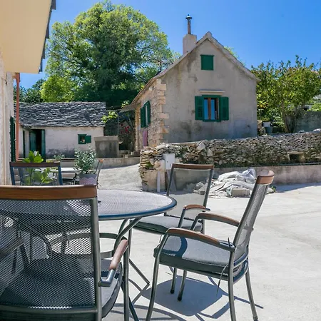 With Parking Space Skrip, Brac - 23826 Apartment