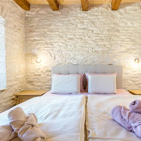 With Parking Space Skrip, Brac - 23826 Daire *